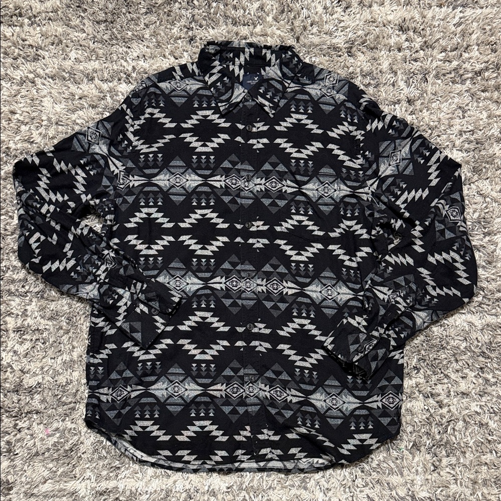 American Eagle Outfitters Black and Gray Geometric Shirt